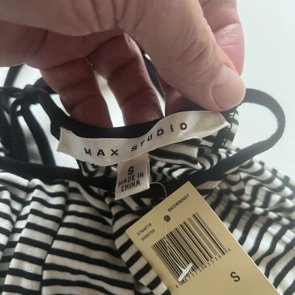 NEW Max Studio Women's Striped Halter Top Size S Crew Neck Stretch Loose Black - Picture 6 of 8